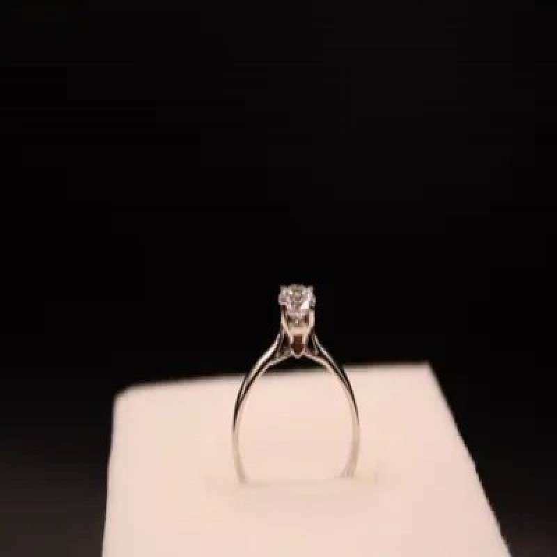 Кольцо Кольцо с бриллиантом 0,6ct